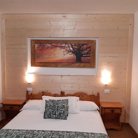 Garnì Valdan Hotell Falcade Exteriör bild