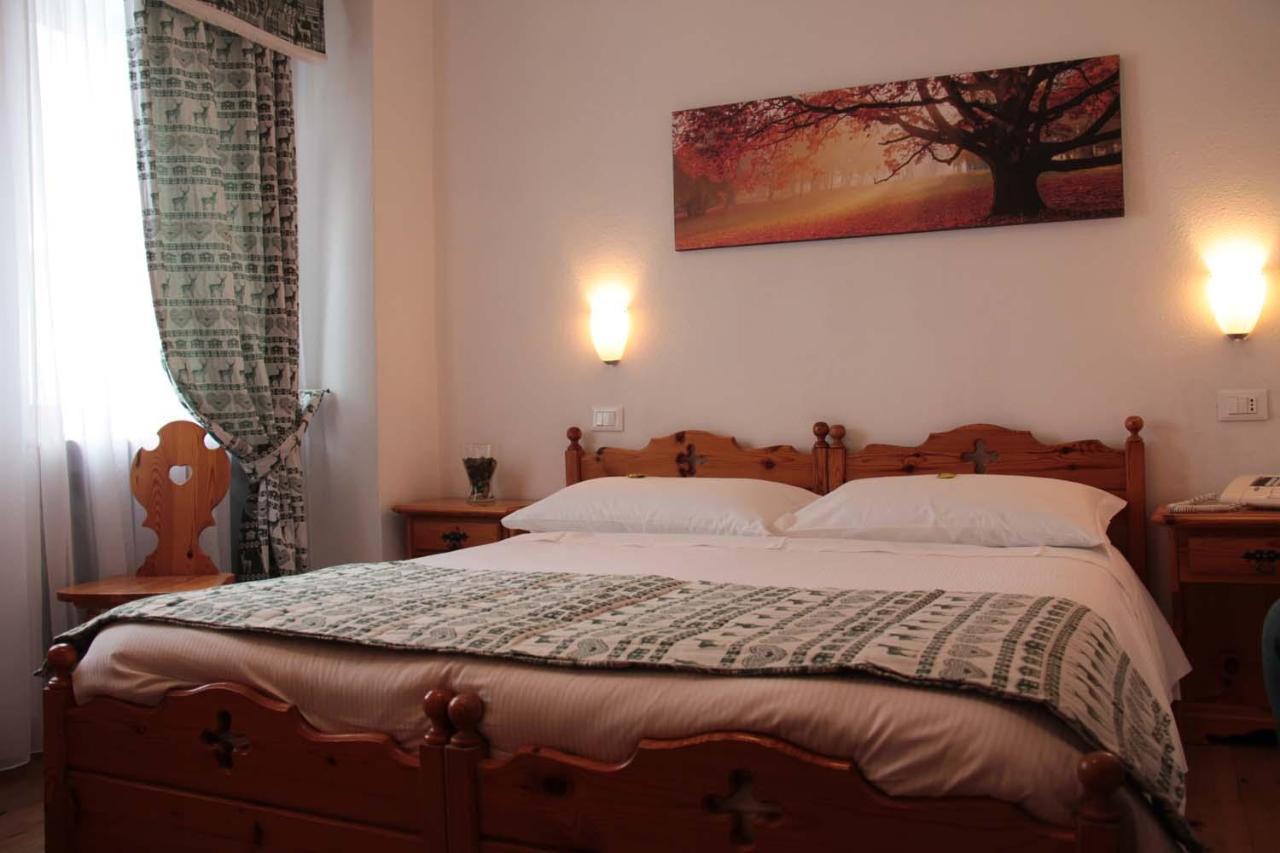 Garnì Valdan Hotell Falcade Exteriör bild