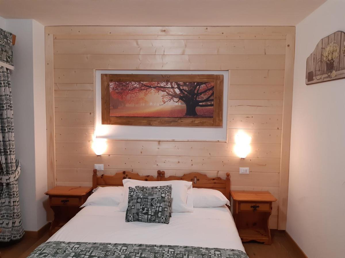 Garnì Valdan Hotell Falcade Exteriör bild