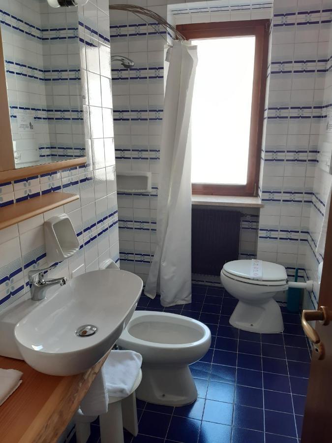 Garnì Valdan Hotell Falcade Exteriör bild