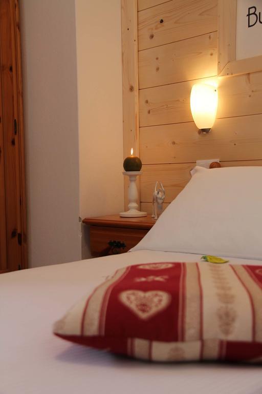 Garnì Valdan Hotell Falcade Exteriör bild