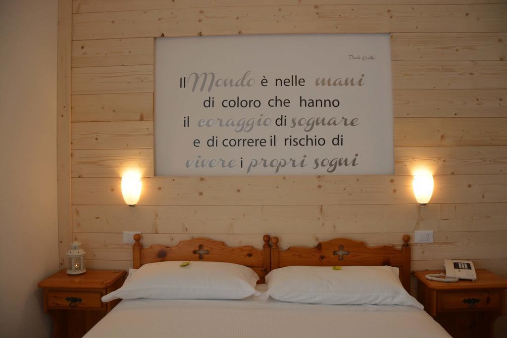 Garnì Valdan Hotell Falcade Exteriör bild
