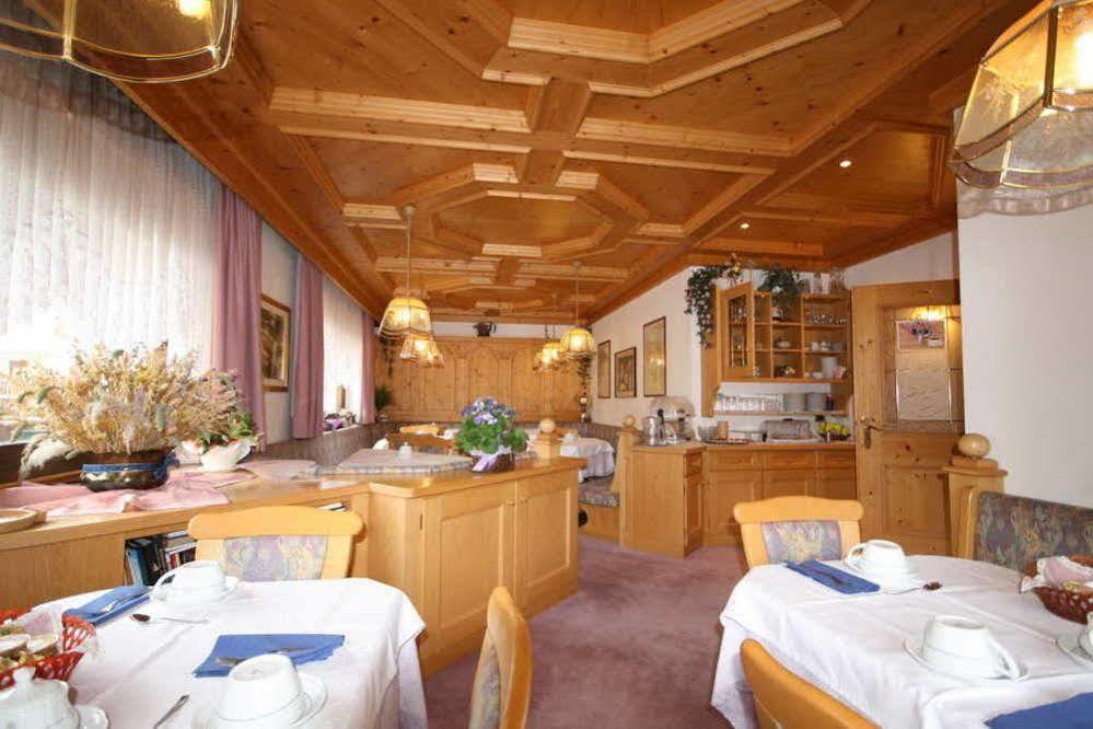 Garnì Valdan Hotell Falcade Exteriör bild